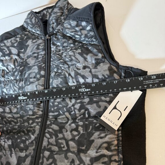 Hannah Womens Fashion Vest Size S Sleeveless Black Gray Cheetah Print Zip Up - Picture 8 of 13
